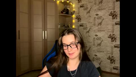 Snapshot of jennisexygirl chatting on February 12, 10:16 pm Jenni online show from February 12, 10:16 pm