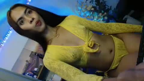 PRETTY JENNY online show from April 24, 8:55 pm