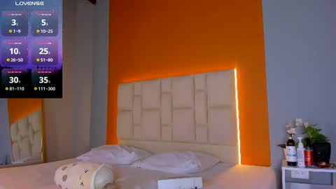 jenny__lawrence online show from June 11, 4:43 am