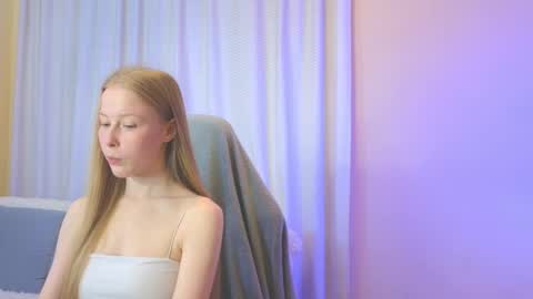 Snapshot of jenny_angelok chatting on September 18, 10:39 am Next broadcast on December 05 subject to change  online show from September 18, 10:39 am