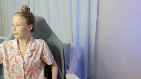 Snapshot of jenny_angelok chatting on October 12, 12:37 pm Next broadcast on December 05 subject to change  online show from October 12, 12:37 pm