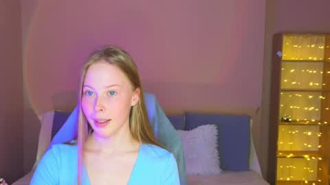 Snapshot of jenny_angelok chatting on May 12, 2:14 pm Next broadcast on December 05 subject to change online show from May 12, 2:14 pm