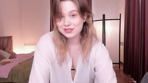 Snapshot of jenny_hardy chatting on April 24, 1:13 pm Jenny my next stream is on Saturday at 1 pmUTC Welcome to my WhatsApp 3 online show from April 24, 1:13 pm
