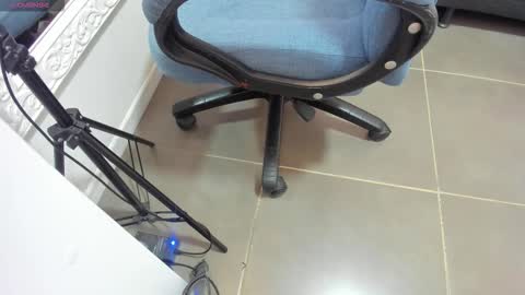 Snapshot of jenny_stark chatting on November 6, 11:22 am jenny_stark online show from November 6, 11:22 am