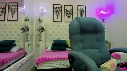 jenny_stark online show from April 22, 11:23 am