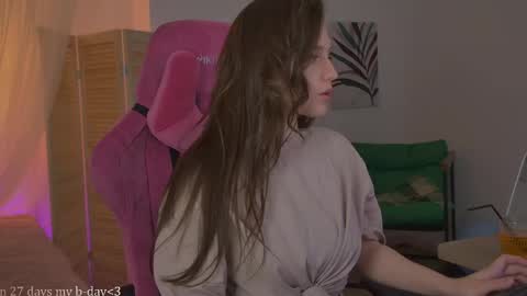 Jenny NO Nude online show from April 22, 5:03 pm