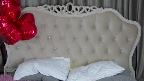 Jenny Ferguson online show from February 7, 7:17 pm