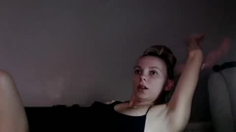 Snapshot of jennyfrost chatting on October 31, 7:26 pm jennyfrost online show from October 31, 7:26 pm