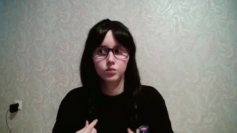 JennyOlset online show from March 5, 5:18 am