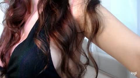 jennyrei online show from June 30, 8:04 am