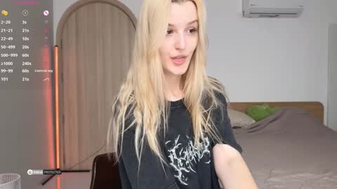 Jen  online show from January 18, 8:20 am