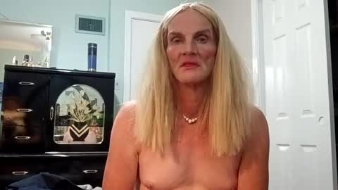 jennywomacks online show from July 5, 12:17 am