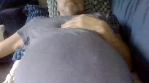 jens19651 online show from April 20, 5:32 am