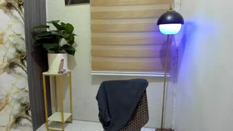 jeppie online show from October 25, 6:35 pm