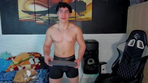 Snapshot of jepplay chatting on February 20, 7:32 am jepplay online show from February 20, 7:32 am