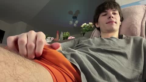 jeremy1scott online show from February 6, 4:28 am