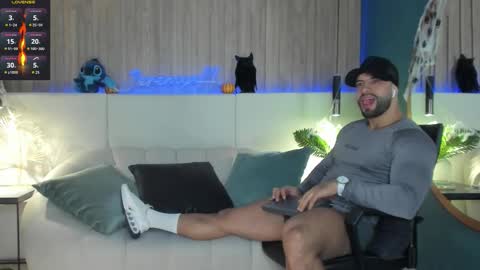 Snapshot of jeremy_harden chatting on October 30, 9:37 pm Jeremy online show from October 30, 9:37 pm