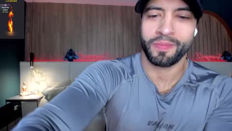 Snapshot of jeremy_harden chatting on November 5, 9:59 pm Jeremy online show from November 5, 9:59 pm