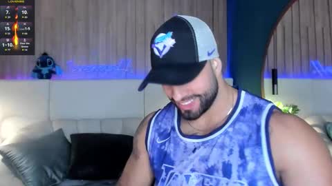 Snapshot of jeremy_harden chatting on November 10, 10:09 pm Jeremy online show from November 10, 10:09 pm