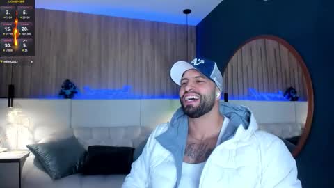 Snapshot of jeremy_harden chatting on November 14, 10:40 pm Jeremy online show from November 14, 10:40 pm