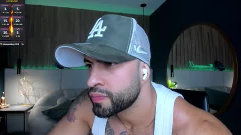 Snapshot of jeremy_harden chatting on November 21, 10:19 pm Jeremy online show from November 21, 10:19 pm