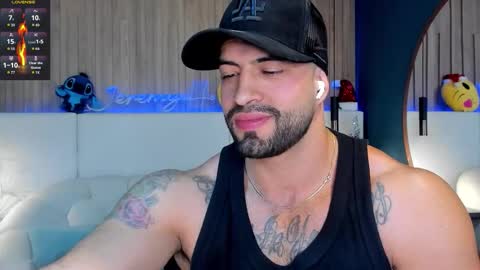 Snapshot of jeremy_harden chatting on December 18, 9:54 pm Jeremy online show from December 18, 9:54 pm