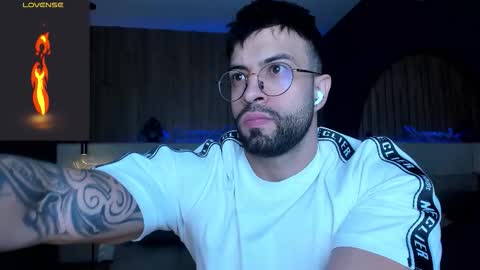 Snapshot of jeremy_harden chatting on March 1, 3:08 am Jeremy online show from March 1, 3:08 am