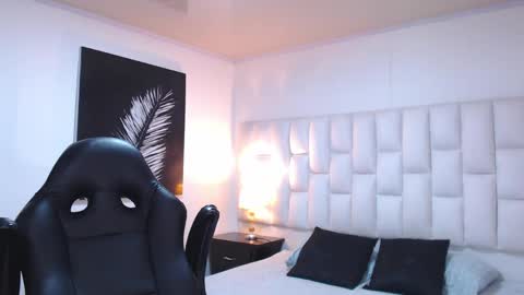 Jeremy lane online show from April 24, 10:56 pm