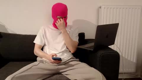 Snapshot of jerkoffboy99 chatting on March 18, 7:28 pm jerkoffboy99 online show from March 18, 7:28 pm