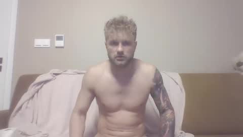 Snapshot of jerryalise chatting on December 20, 4:14 pm jerryalise online show from December 20, 4:14 pm