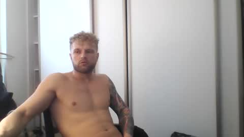 Snapshot of jerryalise chatting on February 22, 7:12 am jerryalise online show from February 22, 7:12 am