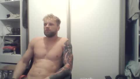 Snapshot of jerryalise chatting on September 12, 3:17 am jerryalise online show from September 12, 3:17 am