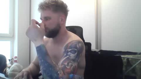 Snapshot of jerryalise chatting on March 8, 6:17 am jerryalise online show from March 8, 6:17 am