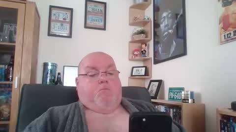 Snapshot of jerseyhammer01 chatting on October 28, 8:51 am Harry online show from October 28, 8:51 am