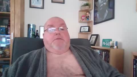 Snapshot of jerseyhammer01 chatting on October 30, 8:38 am Harry online show from October 30, 8:38 am