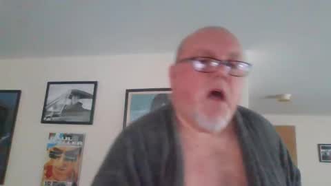 Snapshot of jerseyhammer01 chatting on November 15, 9:39 am Harry online show from November 15, 9:39 am