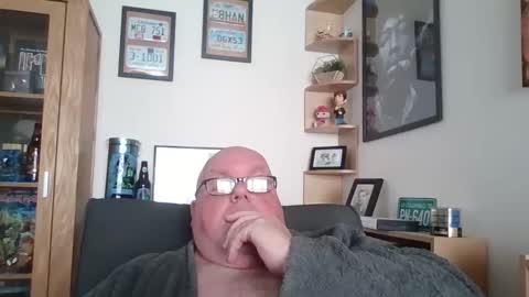 Harry online show from April 22, 7:44 am