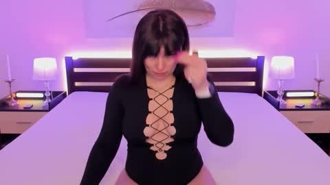 JESS online show from April 15, 10:00 am