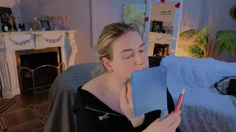 jes_solar online show from April 2, 9:45 pm