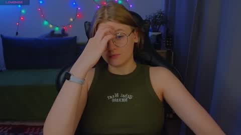  JessieVibes online show from November 28, 3:36 pm