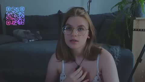  JessieVibes online show from July 10, 3:36 pm