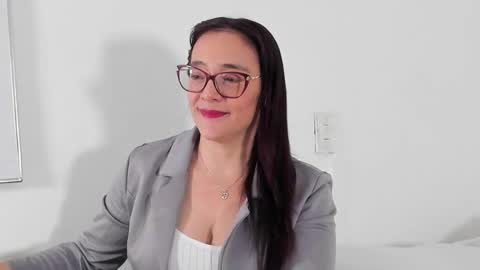 Snapshot of jess1ca_herrera chatting on May 15, 9:33 pm jessica herreraToday I will be your devil and you my victim online show from May 15, 9:33 pm