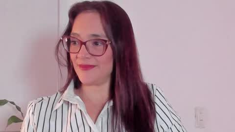Snapshot of jess1ca_herrera chatting on May 27, 9:56 pm jessica herreraToday I will be your devil and you my victim online show from May 27, 9:56 pm