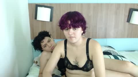 JessAndJade online show from September 18, 2:08 pm