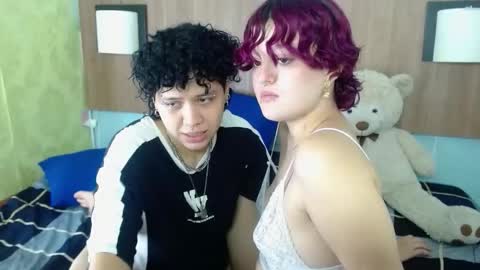 JessAndJade online show from November 10, 12:04 pm