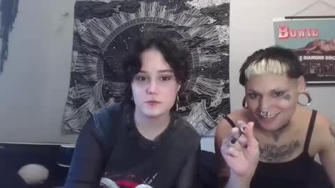 Snapshot of jessandpup chatting on September 12, 12:00 am Jess and Pup online show from September 12, 12:00 am