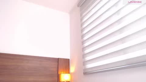 Snapshot of jessi_ocean chatting on December 4, 5:11 pm I AM JESSI online show from December 4, 5:11 pm