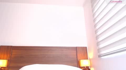 Snapshot of jessi_ocean chatting on December 16, 6:27 pm I AM JESSI online show from December 16, 6:27 pm