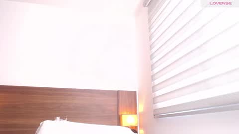 Snapshot of jessi_ocean chatting on January 14, 7:00 pm I AM JESSI online show from January 14, 7:00 pm