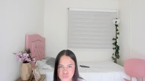 Jess online show from April 4, 1:08 pm